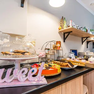 Glamour - Restaurant & Hotel de apartamente Przeźmierowo